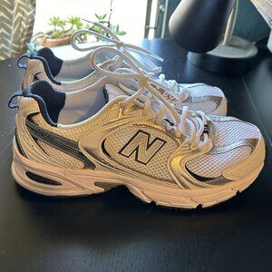 New Balance 530 Sneakers Women's Sz 9